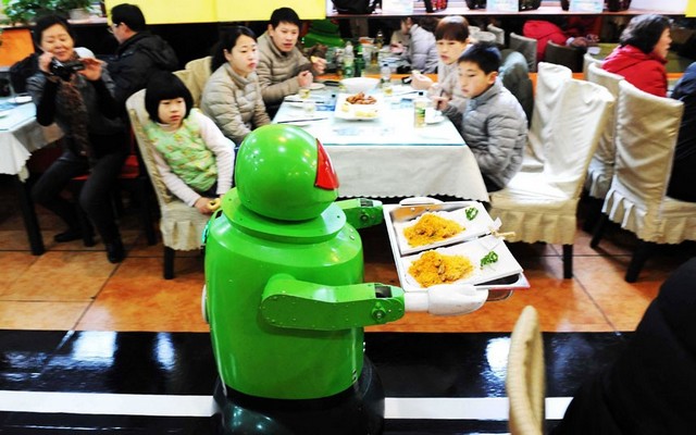  رستوران روباتی