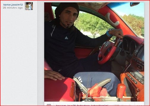 کرارجاسم با کلت کمری( عکس )