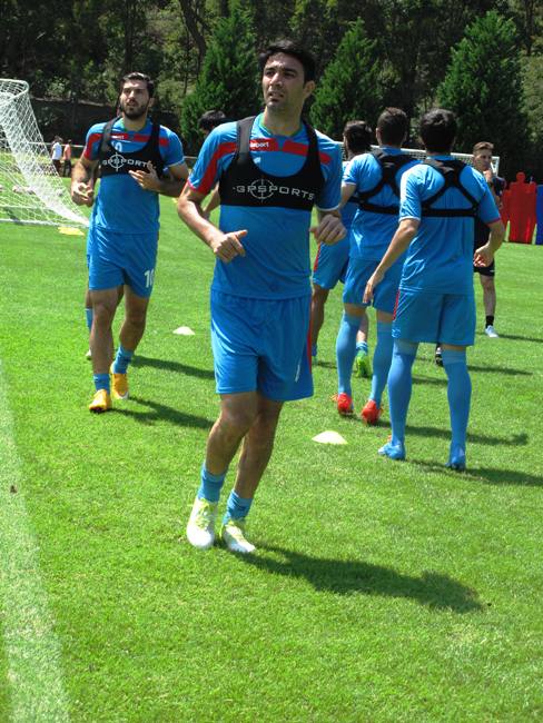 تمرینات نفس گیر کی روش برای بازیکنان تیم ملی ( عکس )