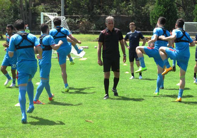 تمرینات نفس گیر کی روش برای بازیکنان تیم ملی ( عکس )