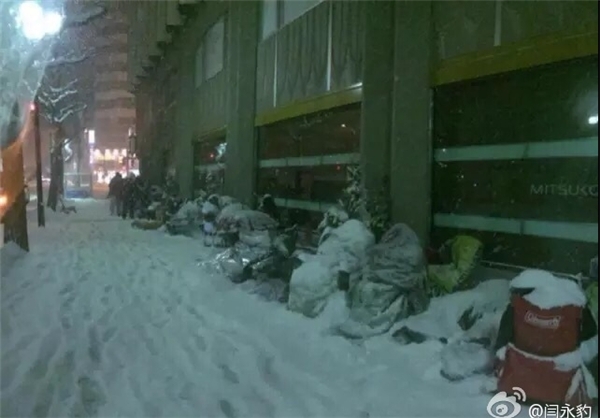 خرید بستههای عید اپل به قیمت جان+عکس خرید بستههای عید اپل به قیمت جان+عکس