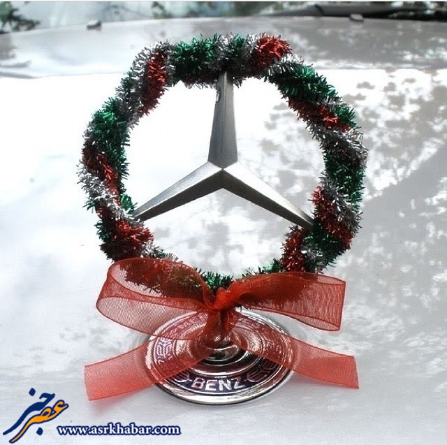 آرم بنز به مناسبت کریسمس (عکس)