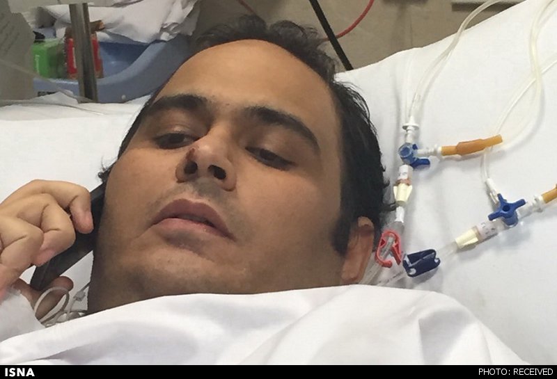 رضا داودنژاد همچنان در بیمارستان است رضا داودنژاد همچنان در بیمارستان است