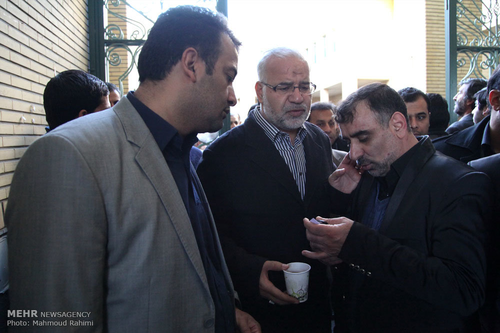مایلی کهن،کاشانی درختم والده احمدی نژاد(عکس)