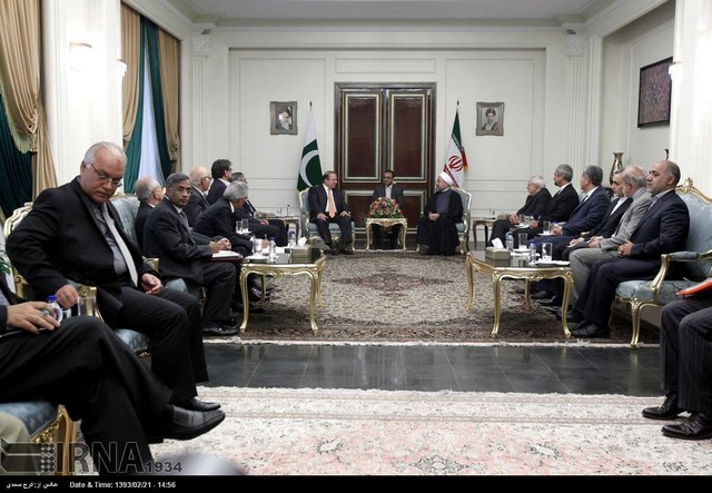 دیدار نواز شریف با روحانی (عکس)