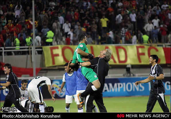 دیدار تیم های فوتبال فولاد خوزستان و السد قطر (عکس)