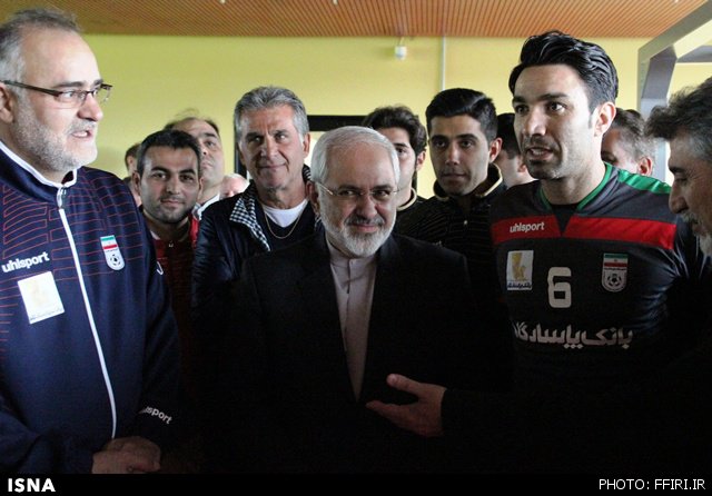 ظریف در اردوی تیم ملی فوتبال (+عکس)