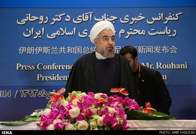 کنفرانس خبری روحانی در چین (عکس)