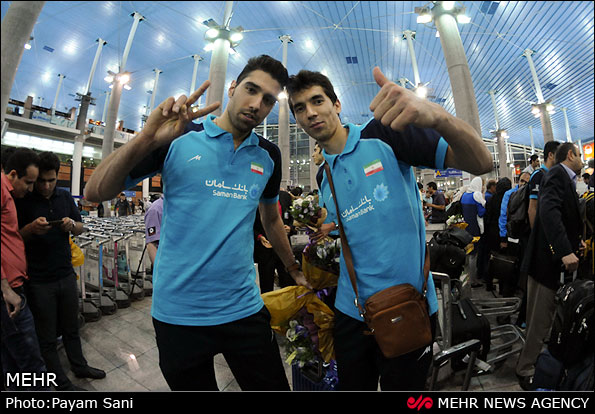 استقبال گرم از تیم ملی والیبال