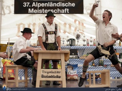 مسابقه قوی‌ترین انگشت در آلمان (عکس)
