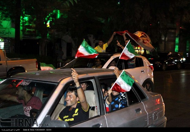 شادی طرفداران تیم ملی در سراسر کشور (عکس)