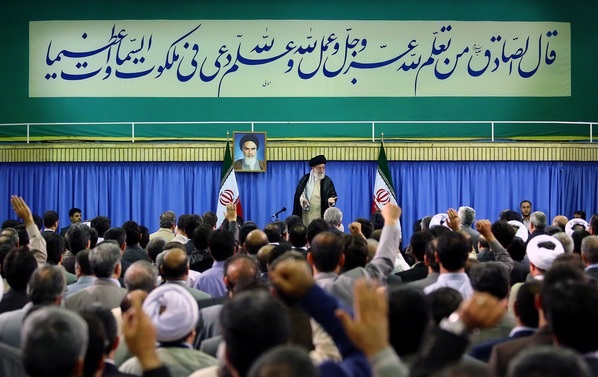 رهبر انقلاب: تبدیل دانشگاهها به باشگاه سیاسی سم مهلک برای حرکت علمی کشور است رهبر انقلاب: تبدیل دانشگاهها به باشگاه سیاسی سم مهلک برای حرکت علمی کشور است