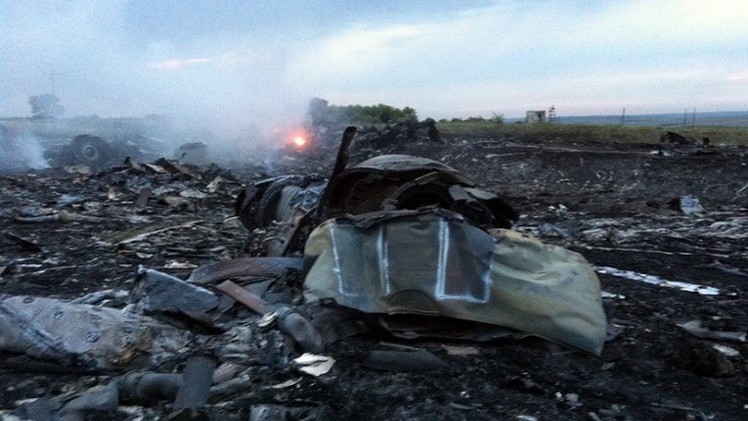 فاجعه در مرز روسیه و اوکراین: هواپیمای مسافربری را با موشک زدند