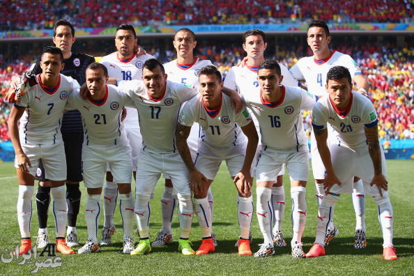 مسابقه فوتبال هلند و شیلی (عکس)