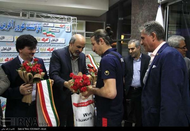 استقبال از تیم ملی فوتبال (عکس)