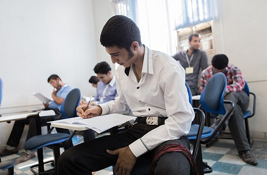 ظاهر متفاوت یک داوطلب کنکور (عکس)