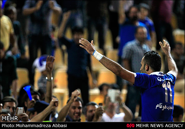 بازی های لیگ برتر فوتبال (عکس)