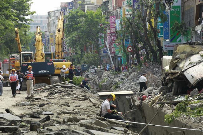 انفجار مرگبار لوله‌های گاز در تایوان (+عکس)