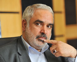 رییس دانشگاه شریف: کلید به دست، منتظر تحویل ریاست دانشگاه هستم!