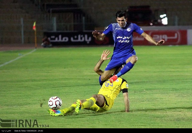 مسابقات لیگ برتر فوتبال (عکس)