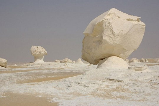 صحرای سفید دیده اید؟ (+عکس)