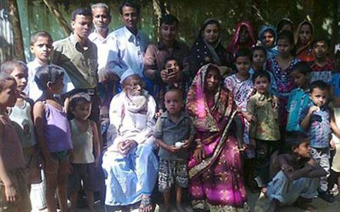 جشن ازدواج پیرترین داماد جهان (+عکس)