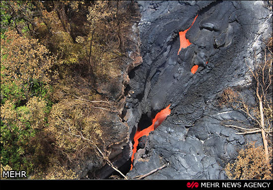 گدازه‌ها در حال نابود کردن هاوایی (+عکس)