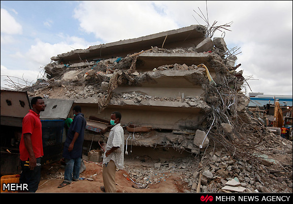 مرگ ده ها تن در حادثه ریزش ساختمان در نیجریه‎ (عکس)
