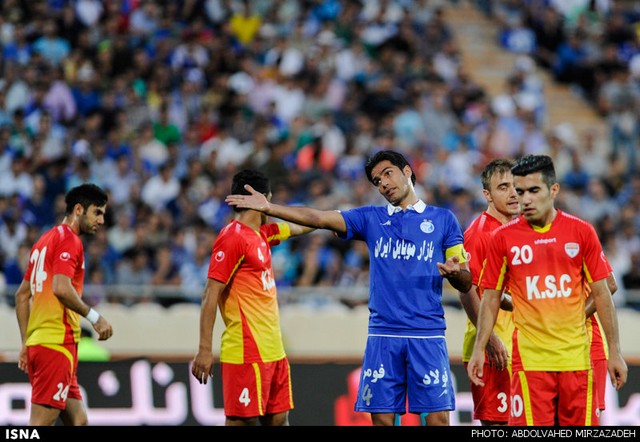 بازی فوتبال استقلال و فولاد خوزستان (عکس)