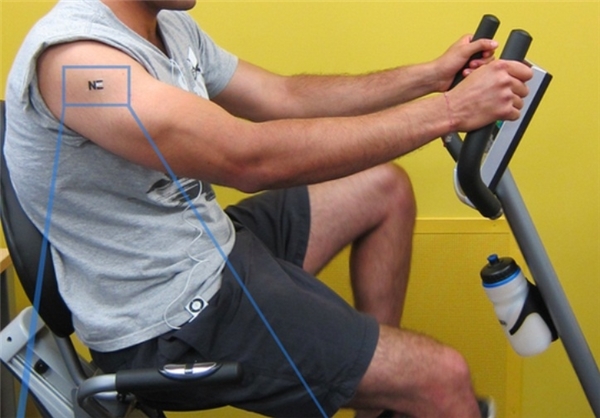 شارژ تلفن همراه با عرق بدن شارژ تلفن همراه با عرق بدن