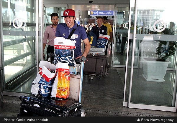 بازگشت تیم ملی فوتبال از اردوی پرتغال (عکس)