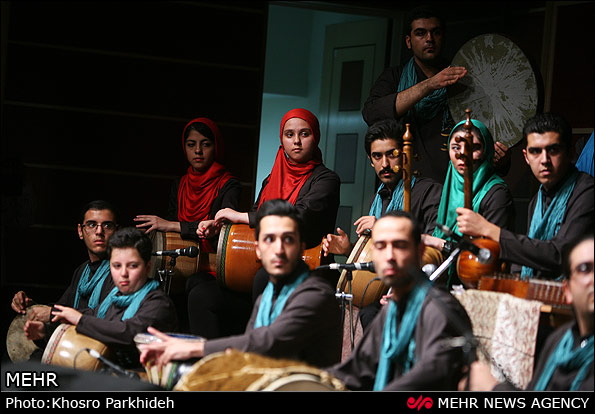 کنسرت گروه کوبه ای نوازان کنج (عکس)