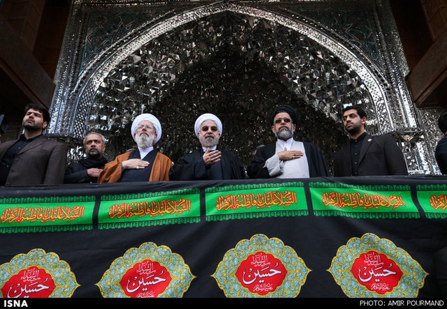 عزاداری عاشورا با حضور روحانی (عکس)