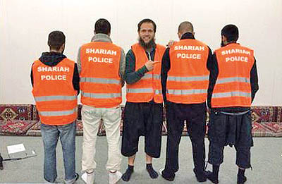 پلیس شریعت در خیابانهای آلمان پلیس شریعت در خیابانهای آلمان