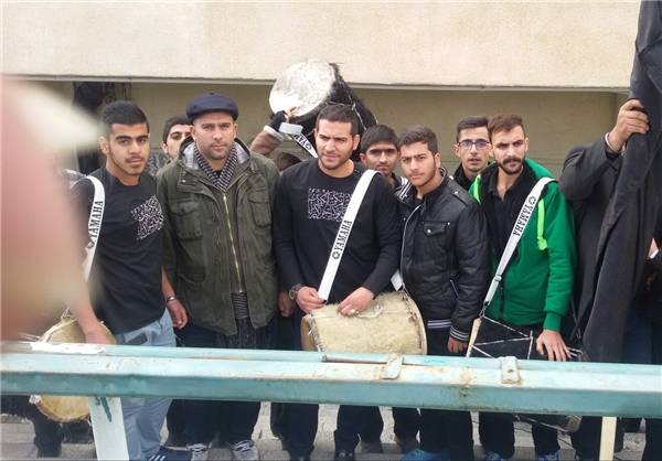 ۱۰ هزار تماشاگر در ورزشگاه (+عکس)