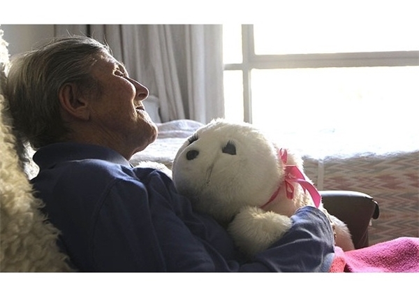 ربات فُک مخصوص کمک به سالمندان+تصاویر ربات فُک مخصوص کمک به سالمندان+تصاویر