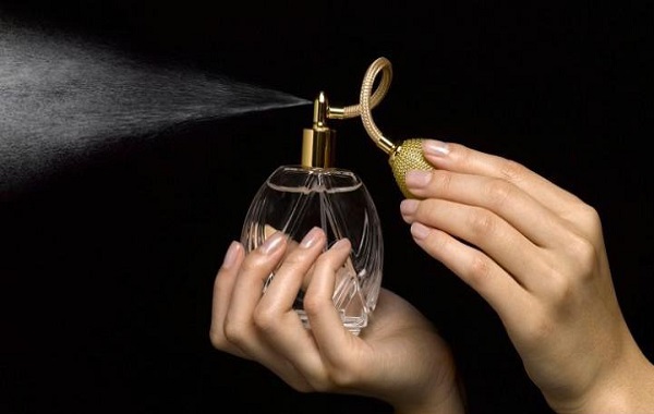 وقتی عرق، عطر تولید میکند! وقتی عرق، عطر تولید میکند!