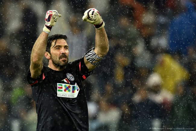 یوونتوس 2 - لاتزیو صفر / نمایش قهرمان درشب بارانی تورین(عکس/قهرمان)