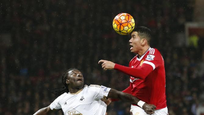 منچستریونایتد 2-1 سوانسی / آرسنال صدرنشین 2016 (+عکس/جدول)