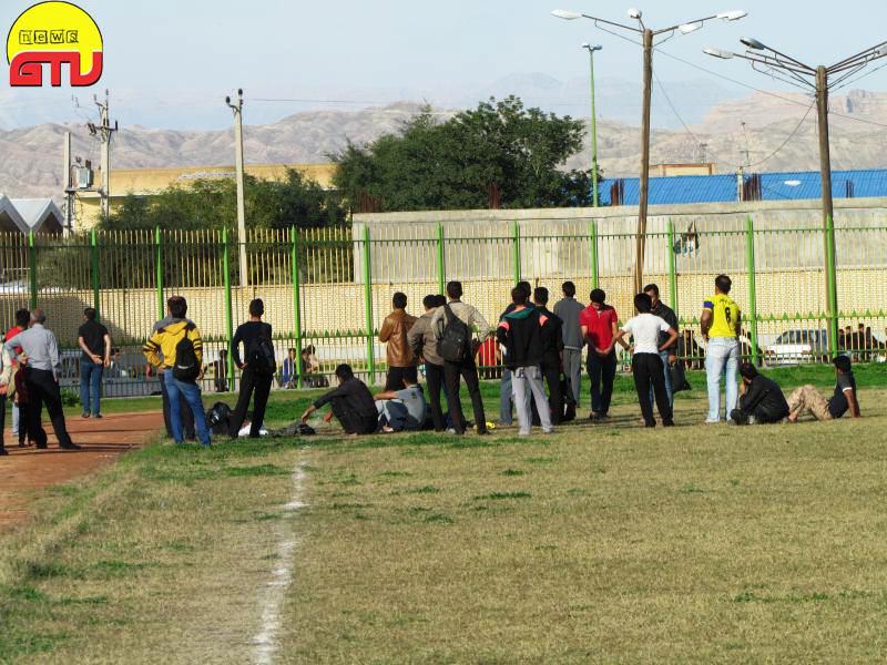 شلیک گلوله نیروی انتظامی در مسابقه فوتبال(+عکس)