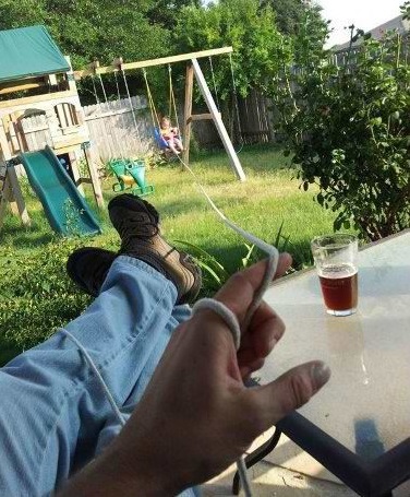 تنبل ترین پدر دنیا! (عکس)