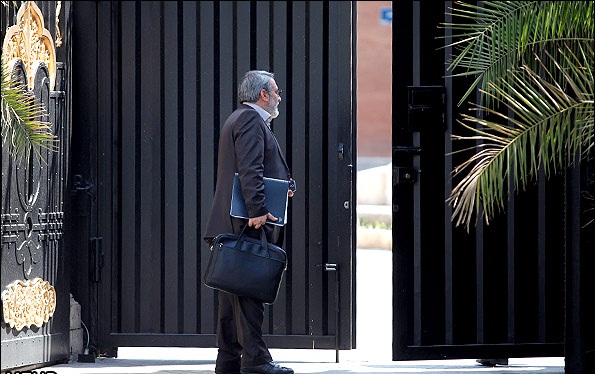 وزیر کشور میتواند ظریف باشد؟ وزیر کشور میتواند ظریف باشد؟