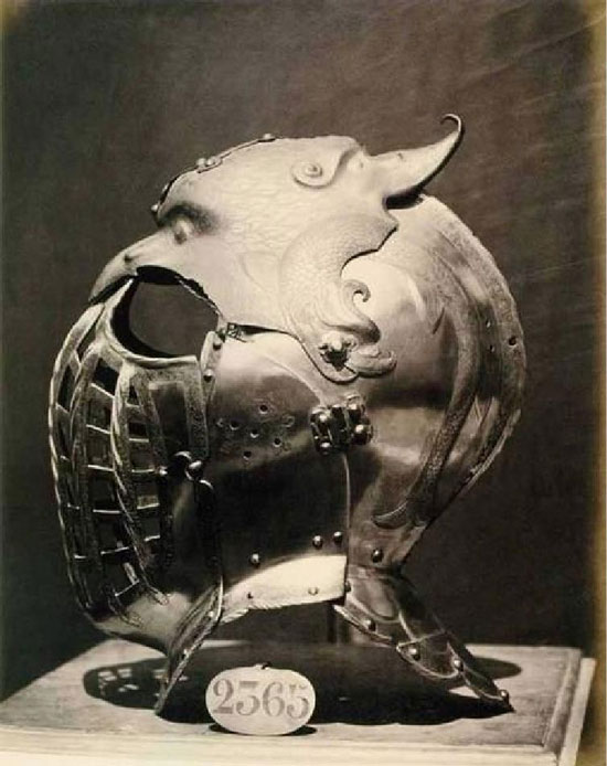 تاجی برای جنگیدن (+عکس)