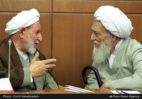 شیخ اکبر عامل اختلاف قم و تهران/ جامعتین و اختلاف نظر بر سر هاشمی و بنی صدر شیخ اکبر عامل اختلاف قم و تهران/ جامعتین و اختلاف نظر بر سر هاشمی و بنی صدر