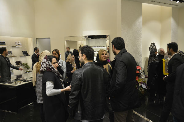 گزارش رادیو آمریکا از افتتاح فروشگاه برند ایتالیایی در تهران