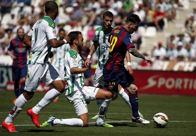 بارسا 8 گل زد و بالای جدول باقی ماند (+عکس)