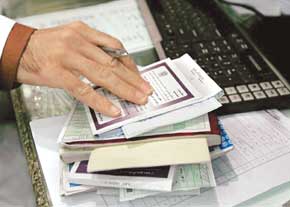 واکاوی بیمه طلایی فرهنگیان این بیمه خوب است یا بد