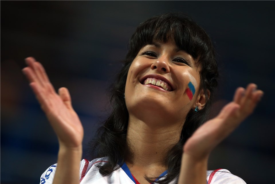 تماشاگران ایرانی و روس در سالن برگزاری مسابقه (گزارش تصویری)