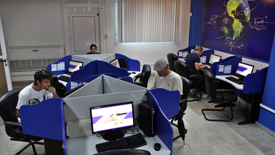 وعده راه اندازی اینترنت وای فای در کوبا
