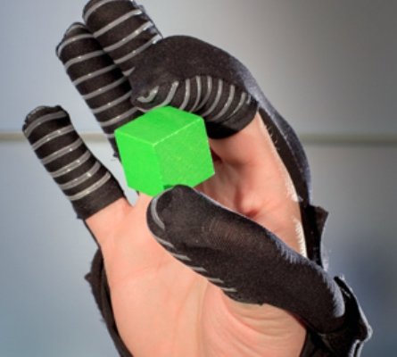 دستکش روباتیک برای بهبود کیفیت زندگی کمتوانان حرکتی دستکش روباتیک برای بهبود کیفیت زندگی کمتوانان حرکتی